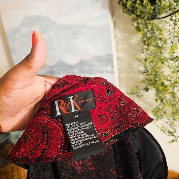 Vintage R & K Original Paisley Print Stylish Statement Top. - Picture 6 of 15